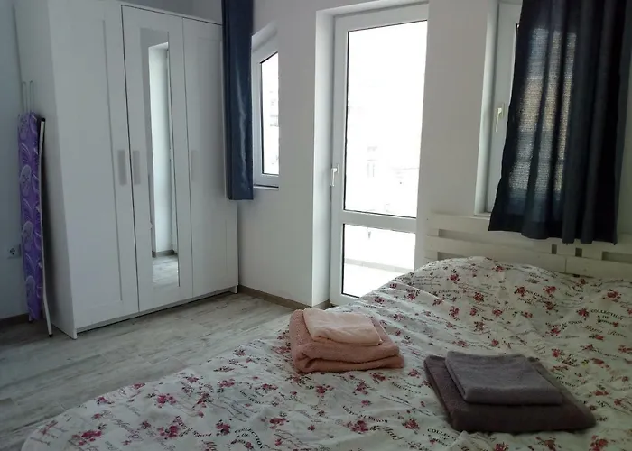 Daire Infinity Blue 1